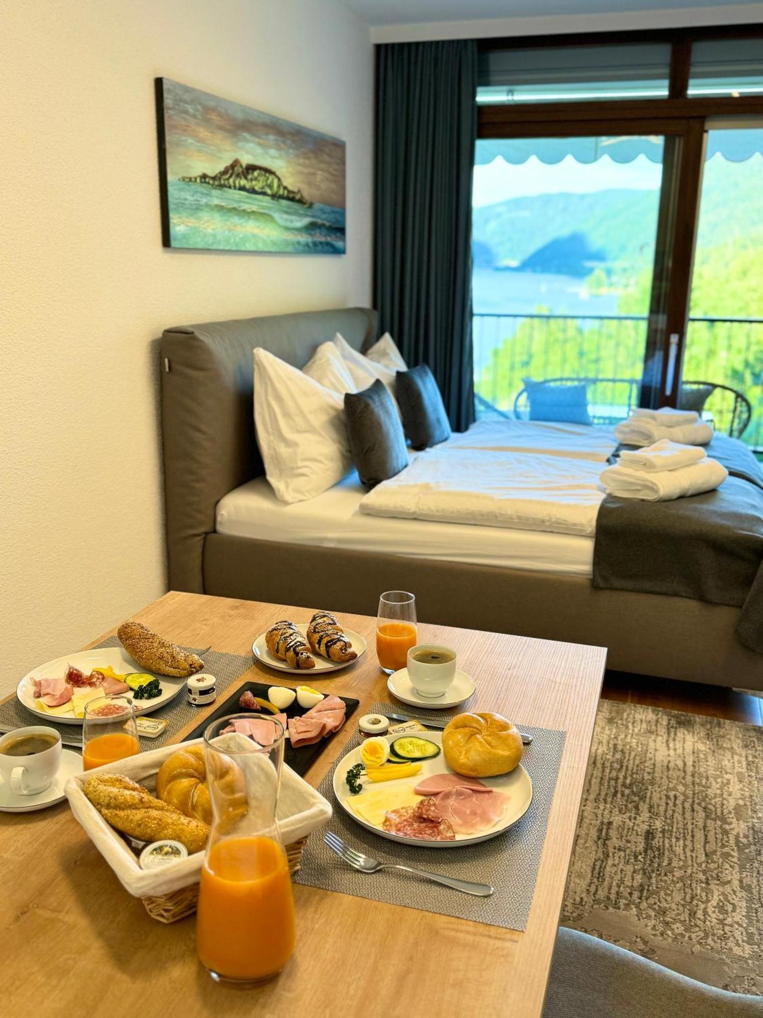 Apartment Am Ossiacher See Mit Seeblick Landskron Esterno foto
