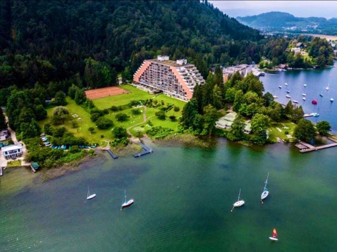Apartment Am Ossiacher See Mit Seeblick Landskron Esterno foto